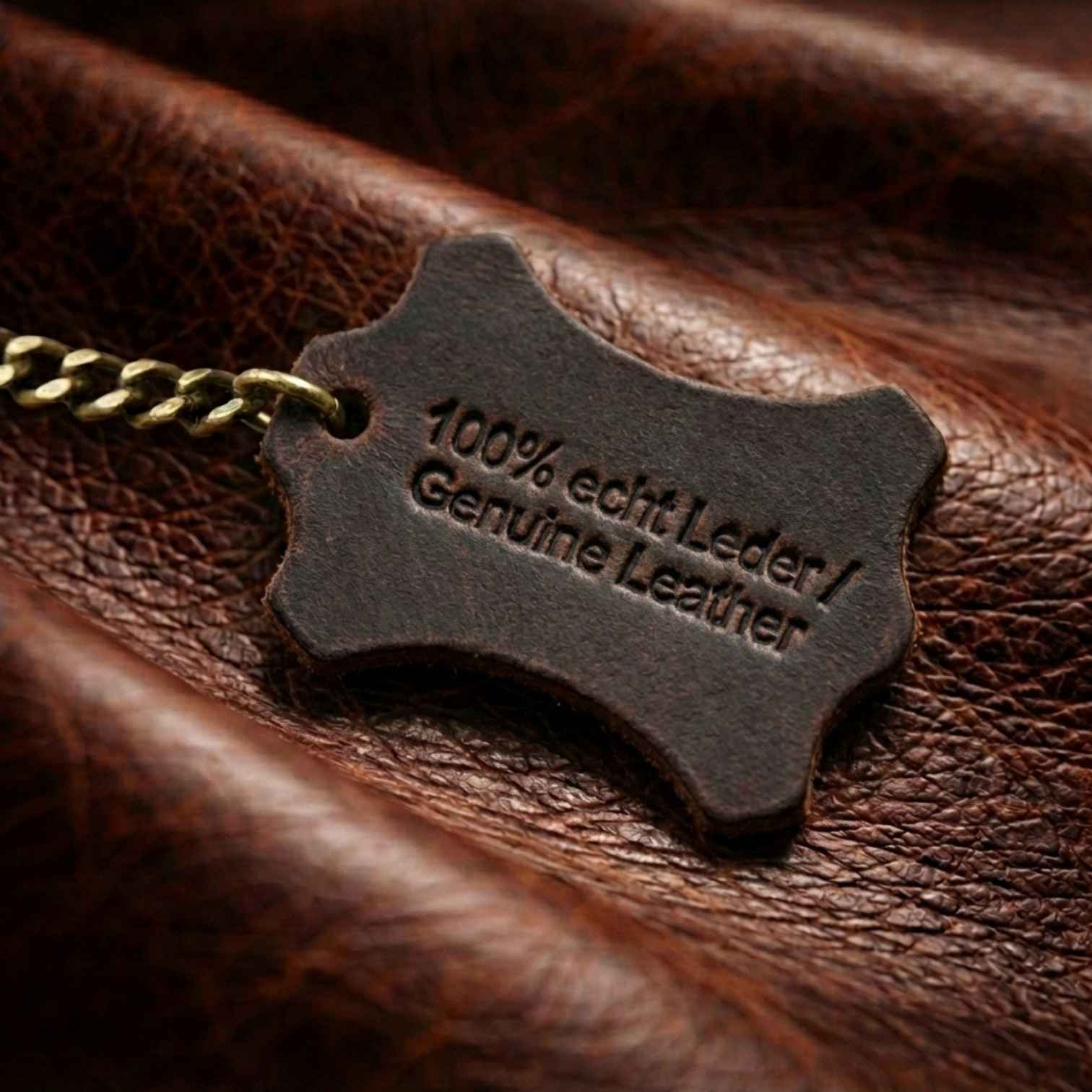 Damengürtel aus echtem Leder – natürliche Lederstruktur in Nahaufnahme