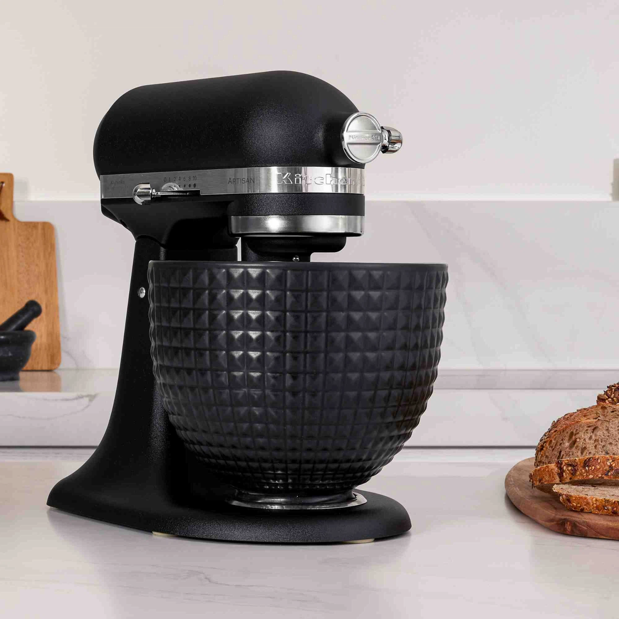 Monochrome Collection: KitchenAid Artisan 4,7 Liter Gusseisen Schwarz KSM156 Küchenmaschine-Default Title