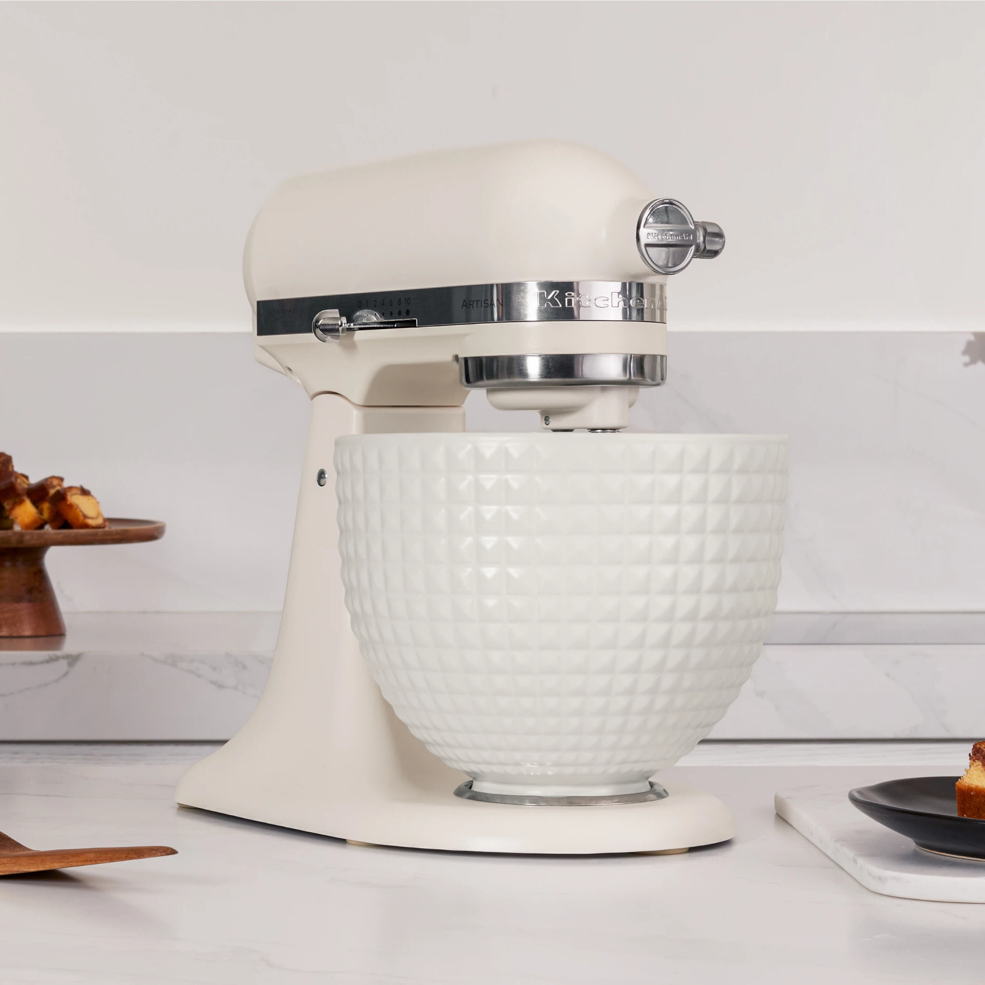 Monochrome Collection: KitchenAid Artisan 4,7 Liter Porcelain White KSM156 Küchenmaschine-Default Title