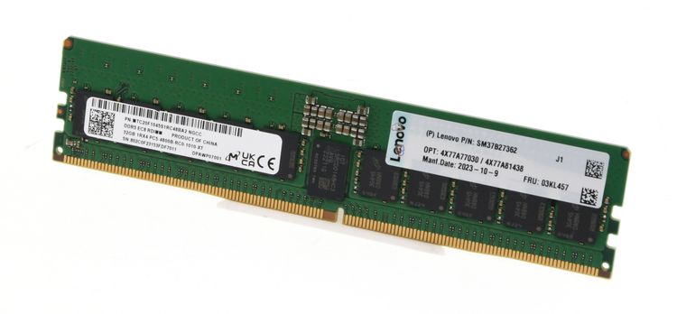middle size zoom image