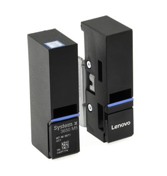 middle size zoom image