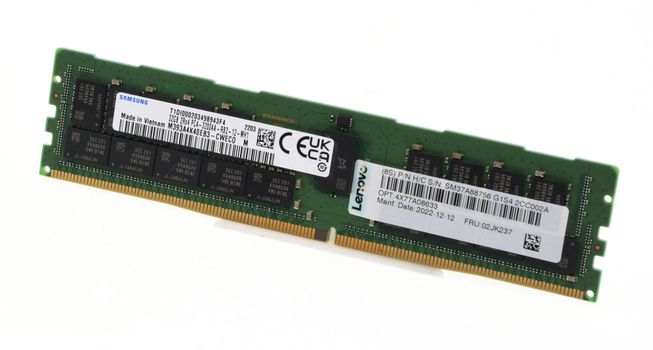 middle size zoom image