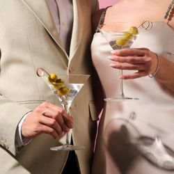 Vintage-set-of-martini-glasses.jpg Vintage-set-of-martini-glasses.jpg