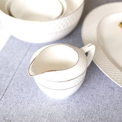 Wilmax-Milchkannchen-mit-Goldrand-280-ml-3.jpg Wilmax-Milchkannchen-mit-Goldrand-280-ml-3.jpg