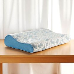 0004808-cooler-visco-boyun-destekli-yastik-serinletici-etki-boyun-ve-omuz-destegi-hava-sirkulasyonu-saglayan.jpeg 0004808-cooler-visco-boyun-destekli-yastik-serinletici-etki-boyun-ve-omuz-destegi-hava-sirkulasyonu-saglayan.jpeg