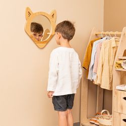 Miroir-renard-en-bois-naturel-avec-oreilles-cannage-artisanal-2.jpg Miroir-renard-en-bois-naturel-avec-oreilles-cannage-artisanal-2.jpg