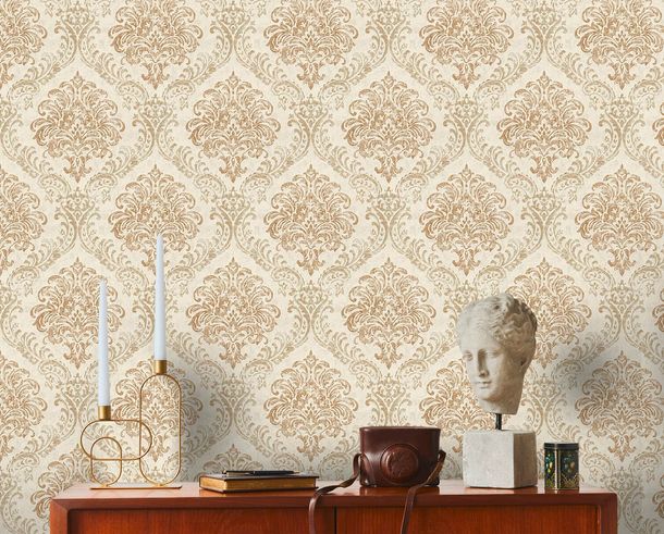 Non-woven Wallpaper white gold metallic ornaments 39112-5