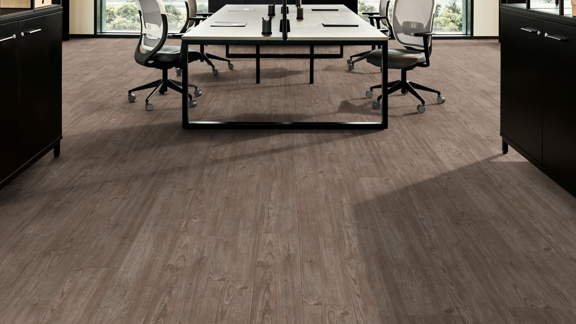 Moderner Vinylboden in Holzoptik im Wohnzimmer