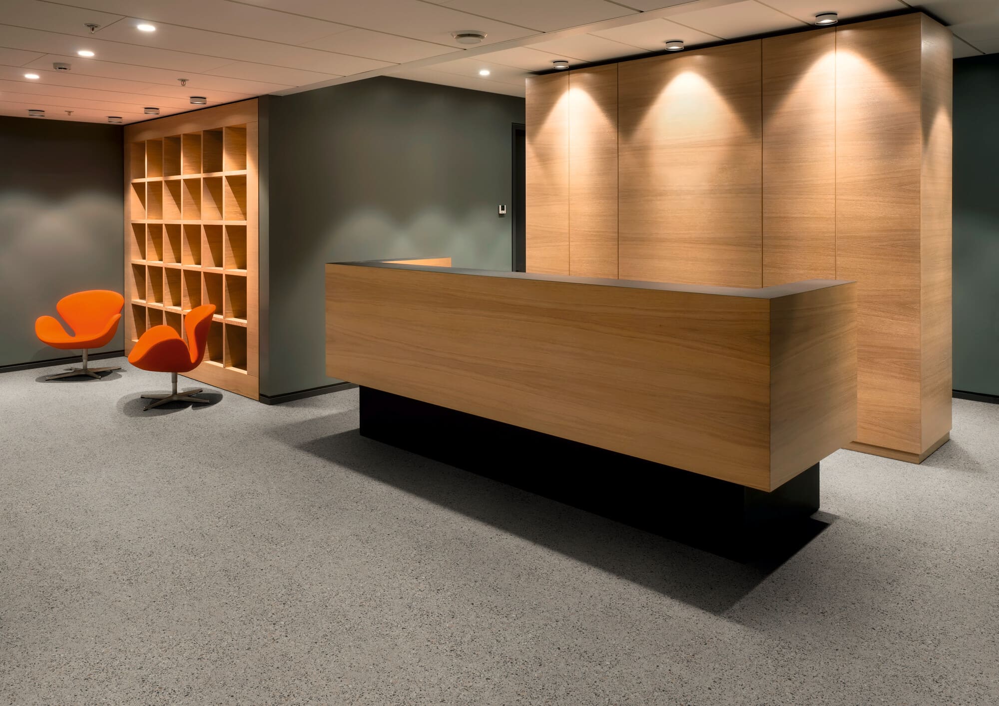 COMMERCIAL Dryback Fliesenoptik – Variante