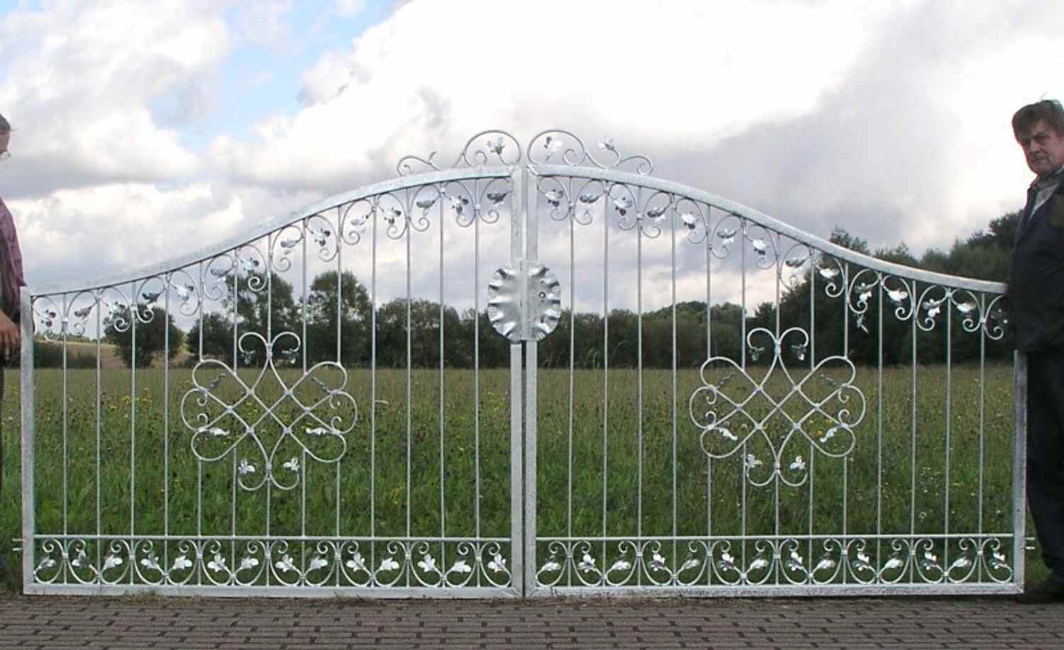 Gartentor Hoftor Tor Monaco-GT450/100S-BB Rost Blickdicht mit Winkelrahmen Gartentor Hoftor Tor Monaco-GT450/100S-BB Rost Blickdicht mit Winkelrahmen