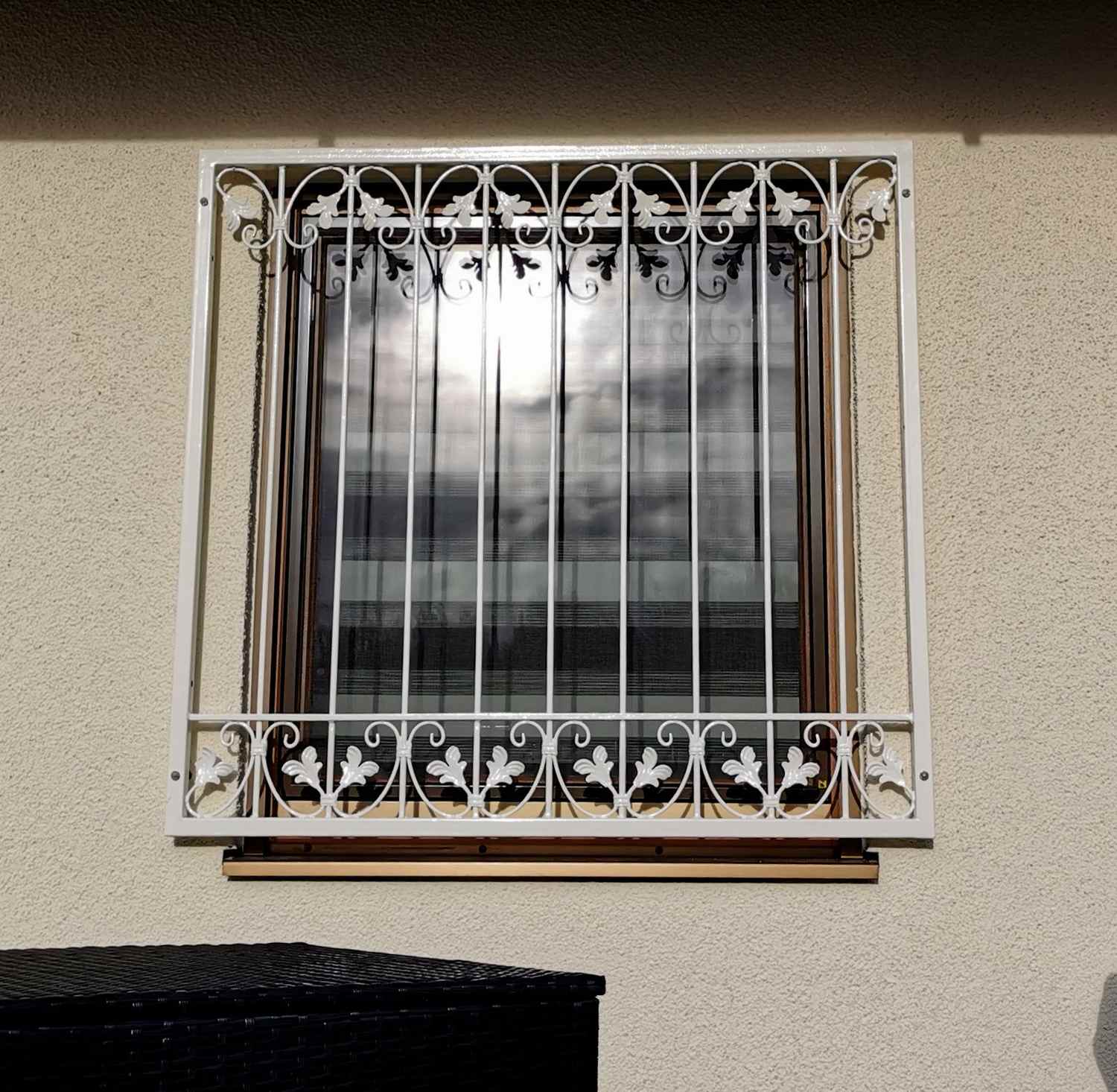 Fenstergitter Metall Schmiedeeisen Gitter Einbruchschutz Monaco-Z60/102 Feuer verzinkt 