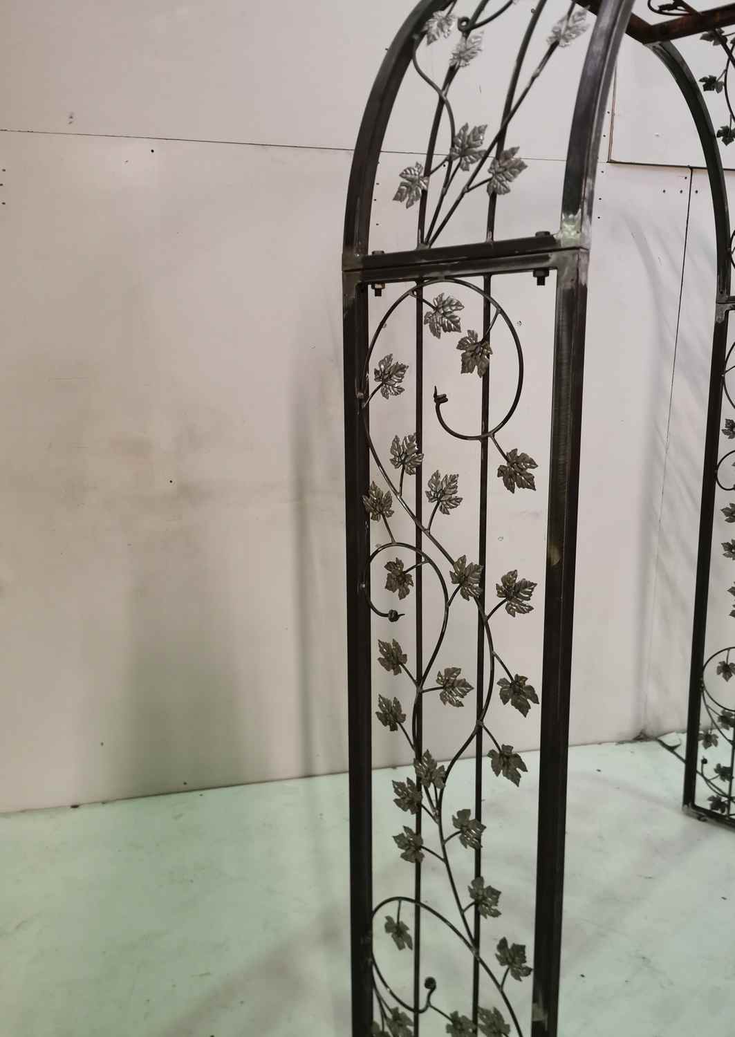 Rundbogen Laubengang MASSIV 30 ROHR Rosenbogen Bachus-RB 160/220 Roh Rost Rostig Rundbogen Laubengang MASSIV 30 ROHR Rosenbogen Bachus-RB 160/220 Roh Rost Rostig