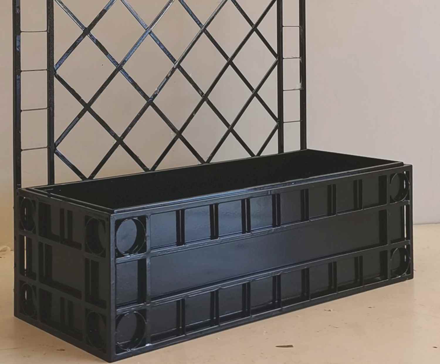 Rankgitter Pflanzenkasten Pflanzkübel Sichtschutz Campano 60 Verzinkt schwarz  Rankgitter Pflanzenkasten Pflanzkübel Sichtschutz Campano 60 Verzinkt schwarz