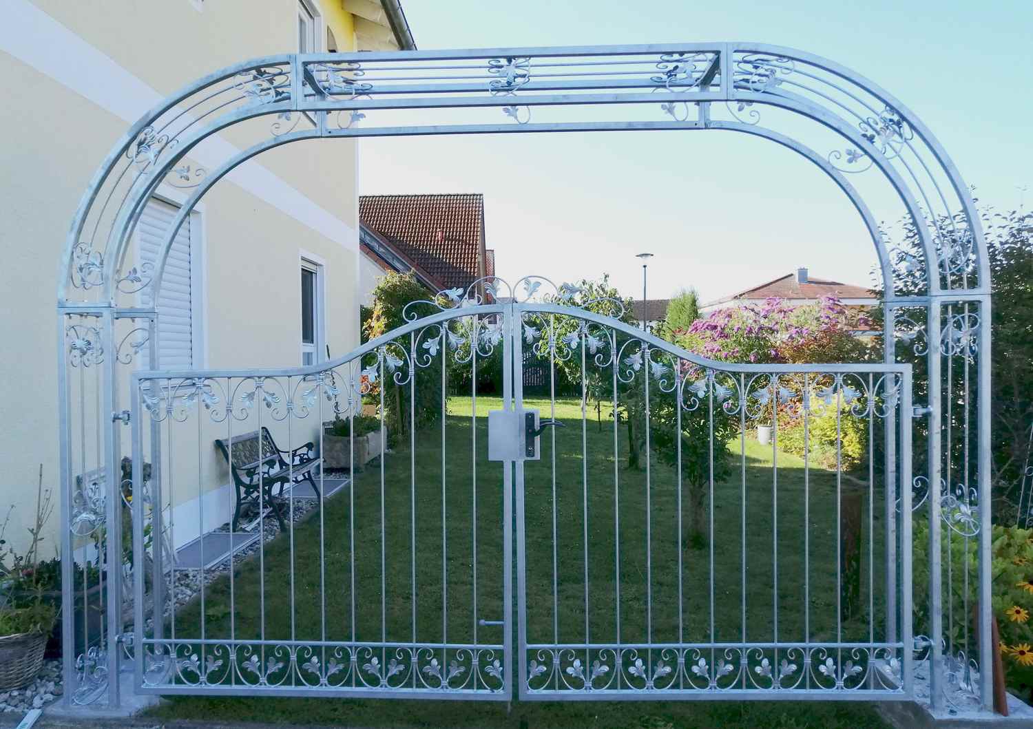 Hoftor Gartentor Rosenbogen mit Tor Monaco-RBGT-RBS 300/250 Schloss Verzinkt