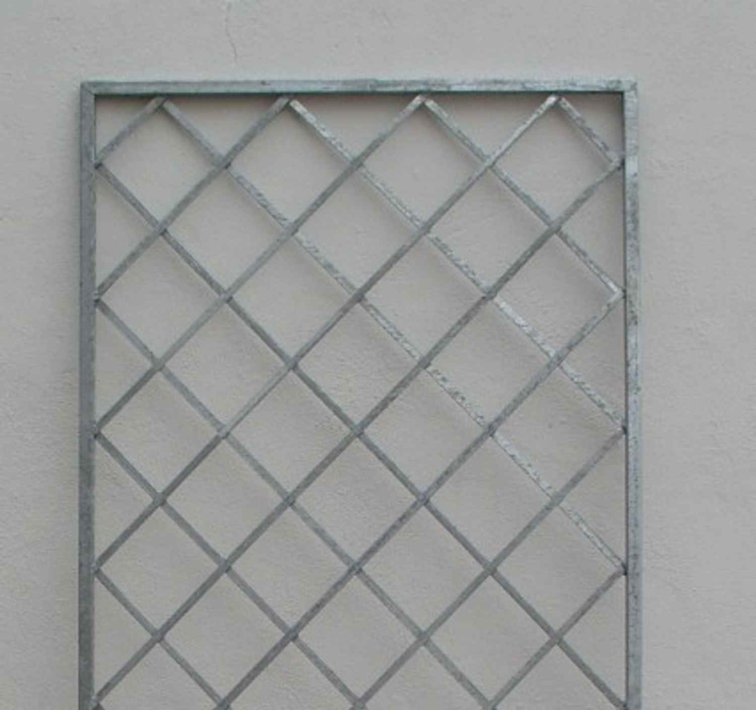 Metall Rankgitter Spalier Rankhilfe Wandgitter Bozen 80 Feuer Verzinkt grau 7016 Metall Rankgitter Spalier Rankhilfe Wandgitter Bozen 80 Feuer Verzinkt grau 7016