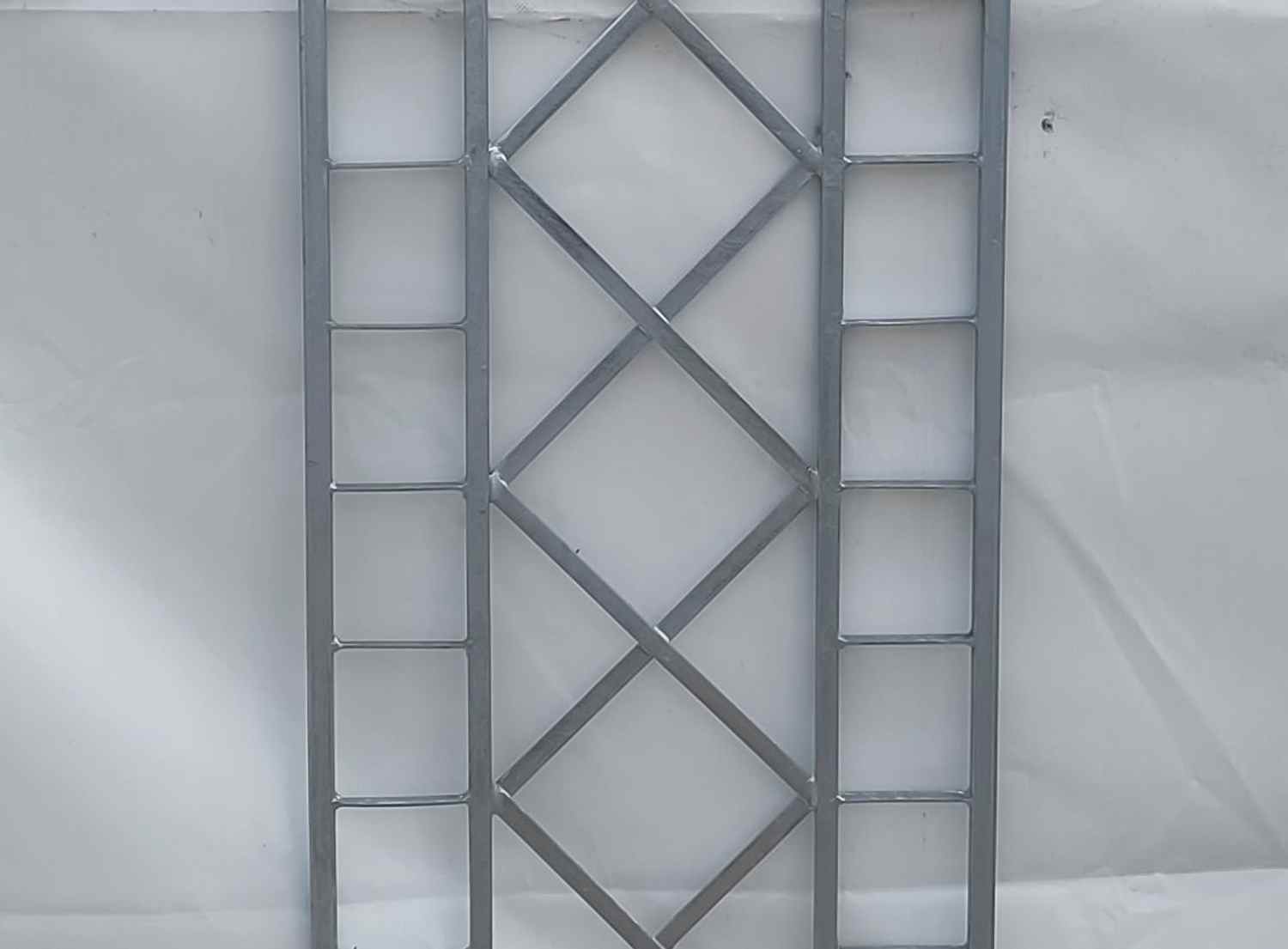 Metall Eisen Rankgitter Spalier Rankhilfe Wandgitter Meran 40 Feuer Verzinkt