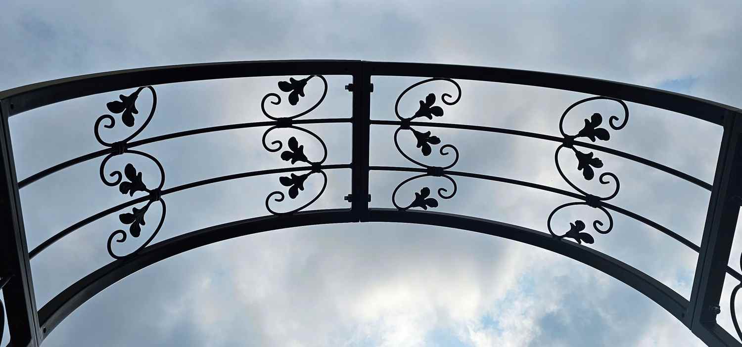 Sehr STABIL solider Rundbogen Rosenbogen Monaco-RB 120/220 Verzinkt Schwarz Sehr STABIL solider Rundbogen Rosenbogen Monaco-RB 120/220 Verzinkt Schwarz