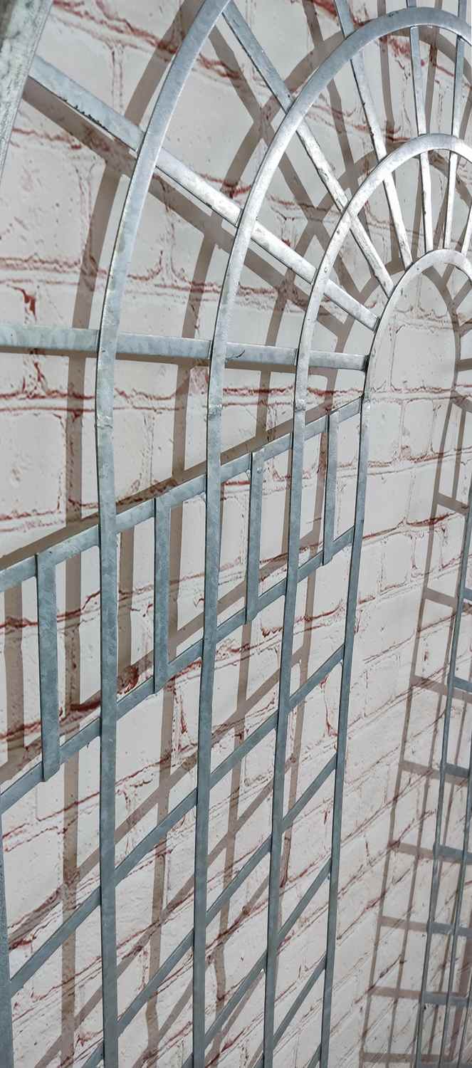 Metall Eisen Spalier Rankgitter Wandgitter Portofino 100 200 FEUER Verzinkt Weiß Metall Eisen Spalier Rankgitter Wandgitter Portofino 100 200 FEUER Verzinkt Weiß