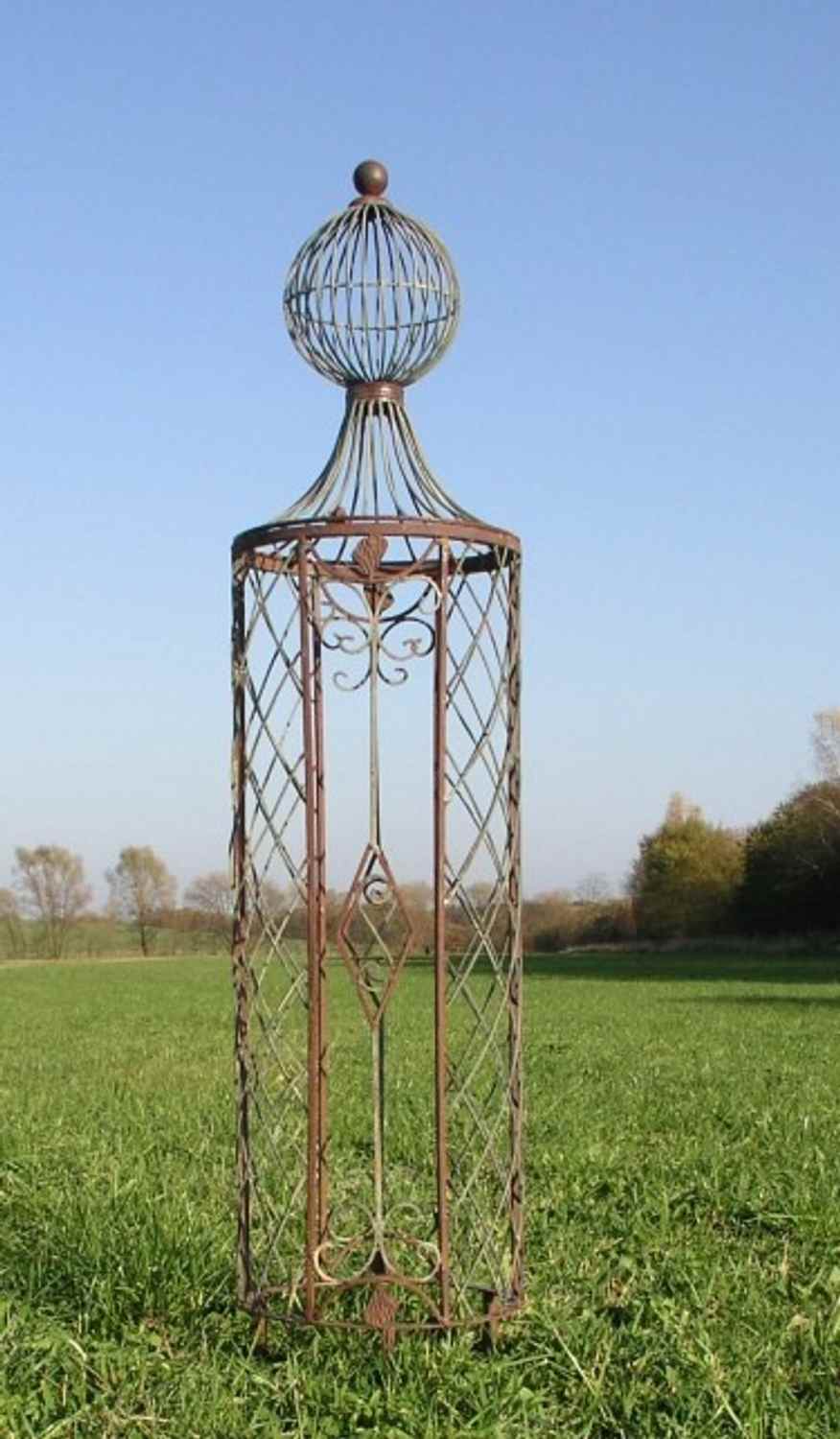 Rankstab Rankhilfe Rank Pfosten Obelisk Wells ROSTig Rankstab Rankhilfe Rank Pfosten Obelisk Wells ROSTig