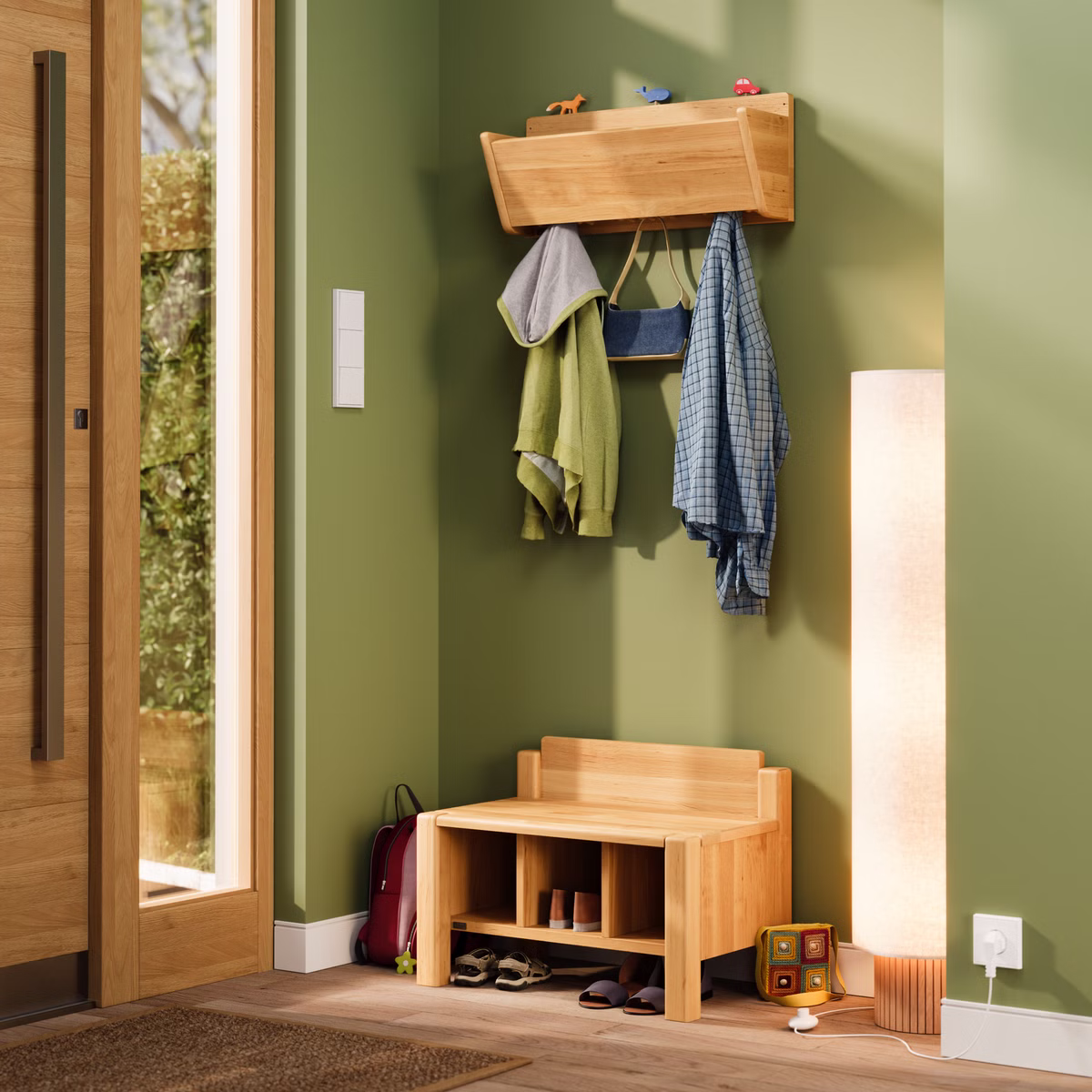 Set Robin Kinderbank mit Hänge-Garderobe 60 cm Set Robin Kinderbank mit Hänge-Garderobe 60 cm sb