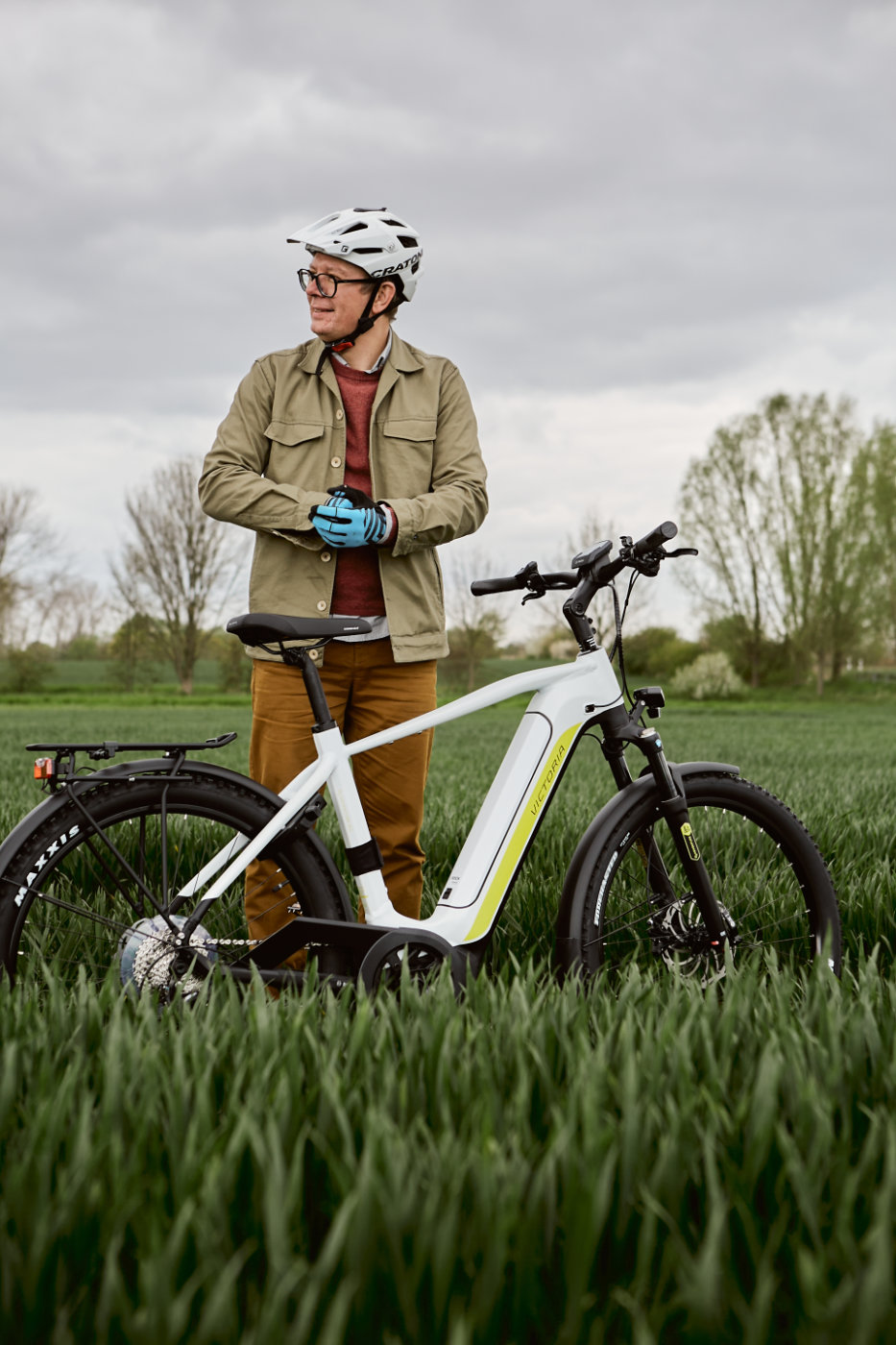 E-Bikes mit Auto transportieren: Fahrradträger für Dach, Heck