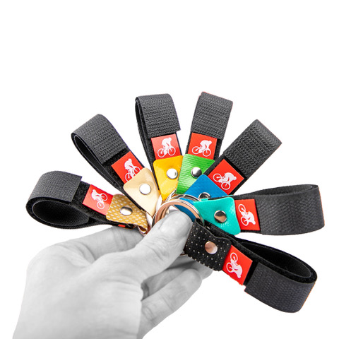 FAHRER - LANGFINGER Schlüßelanhänger mit Klett