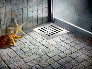 Creavit Bodenablauf PVC mit Edelstahlgitter Abgang horizontal 150 x 150 mm DN50