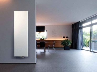 Belrad Heizung Vertikal PLAN / Heizkörper 1800x600 Glatt Mittelanschluss Typ 22