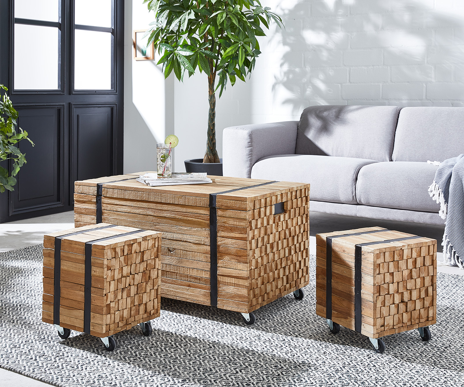 Sitzset mit Couchtisch Macarena Teakholz Natur, Couchtische