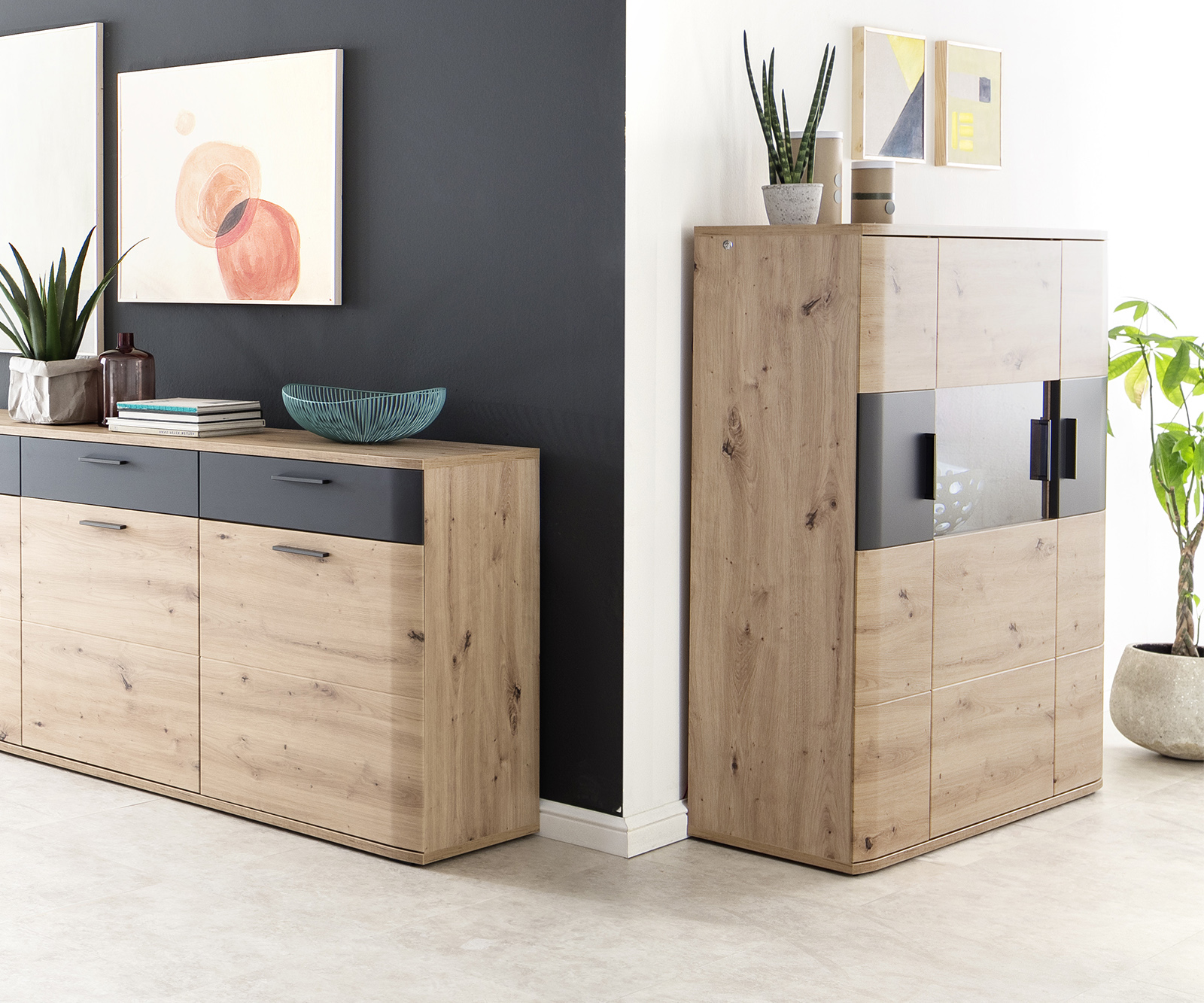 Buffet-haut Farum 120 x 130 cm look chêne vitrine 3 portes LED