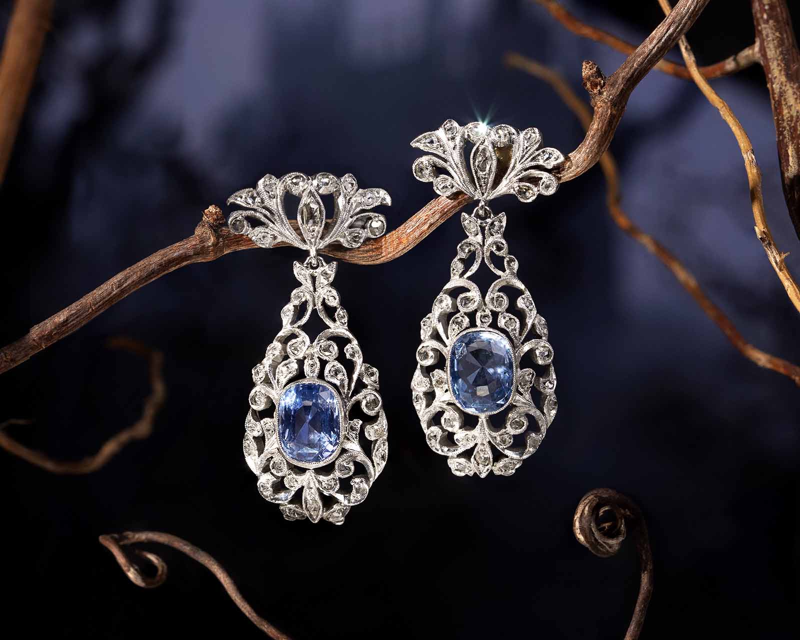 Antique Jewellery Tells Stories