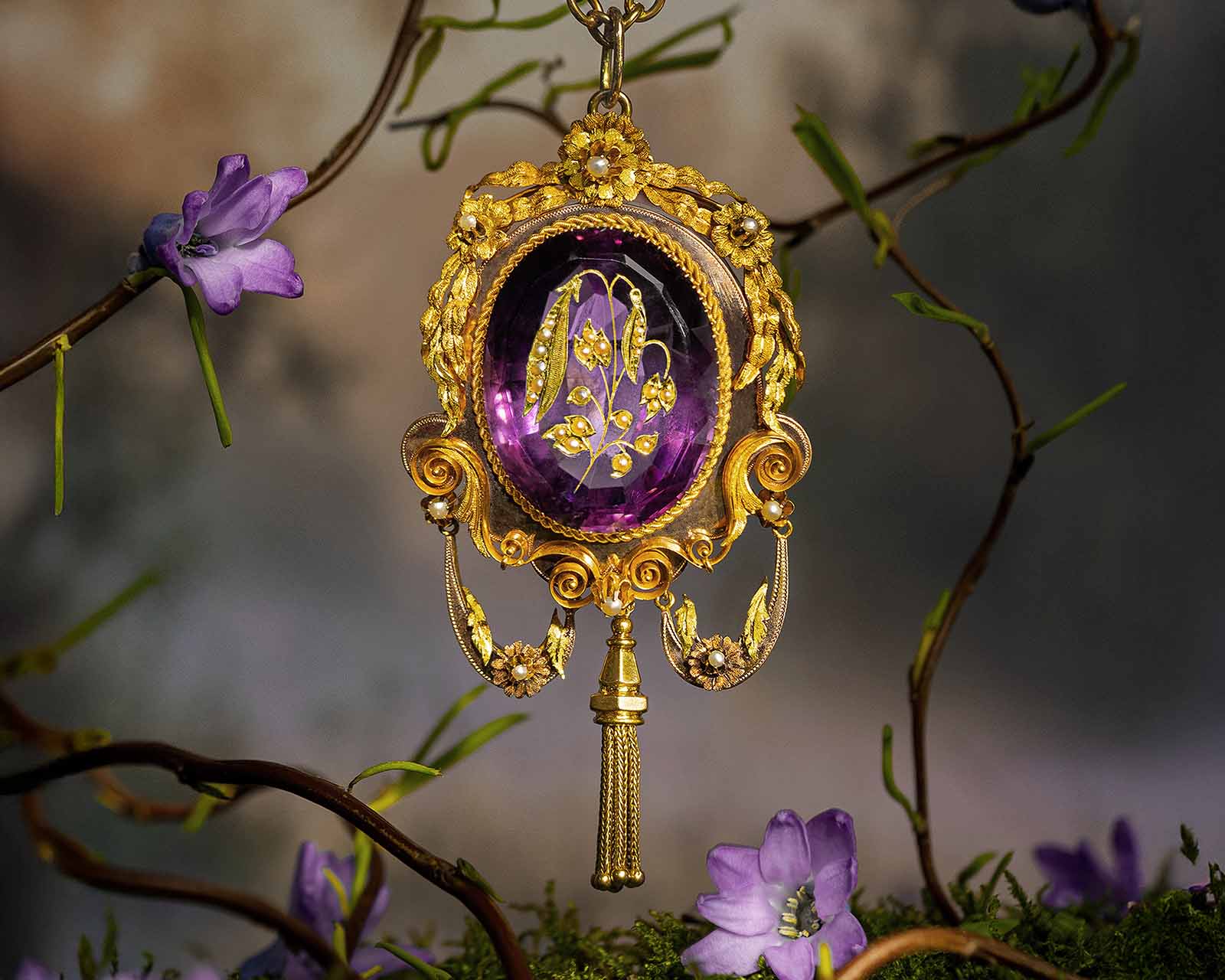 Antiker Schmuck erzählt Geschichten Antiker Schmuck erzählt Geschichten