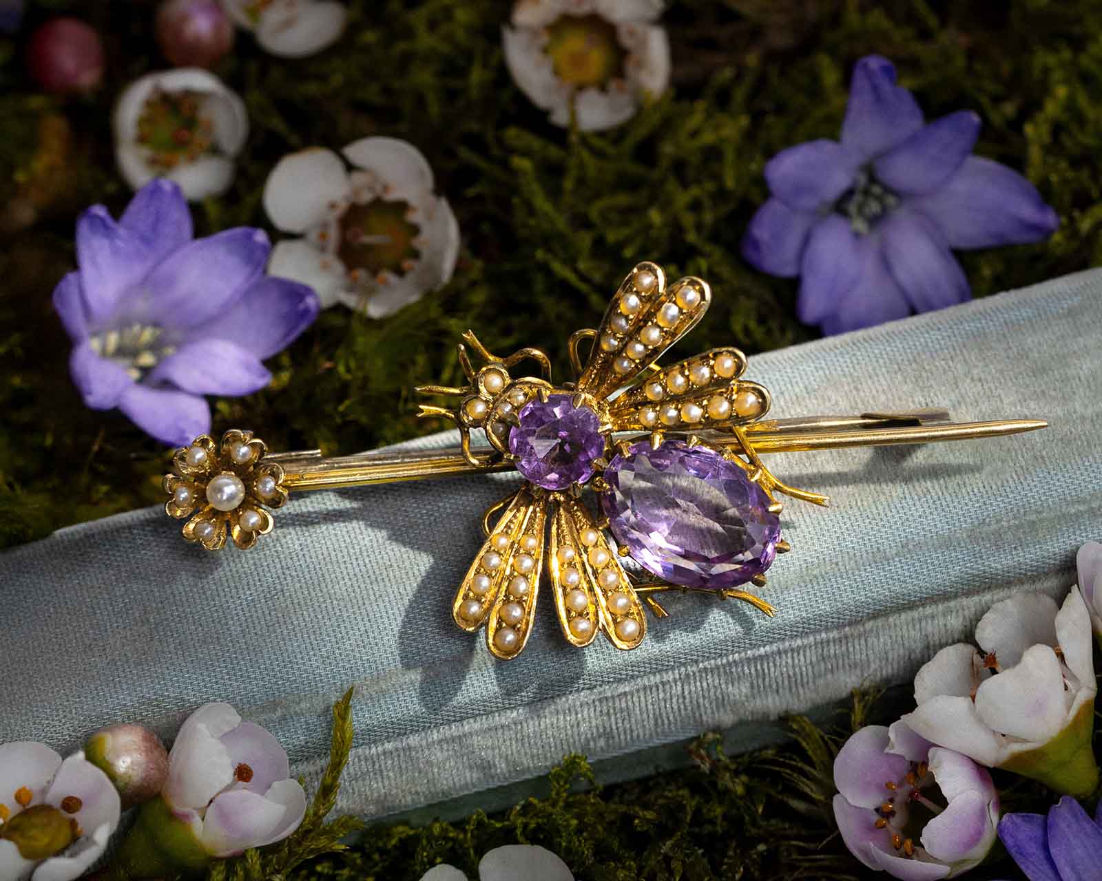 Antiker Schmuck erzählt Geschichten Antiker Schmuck erzählt Geschichten