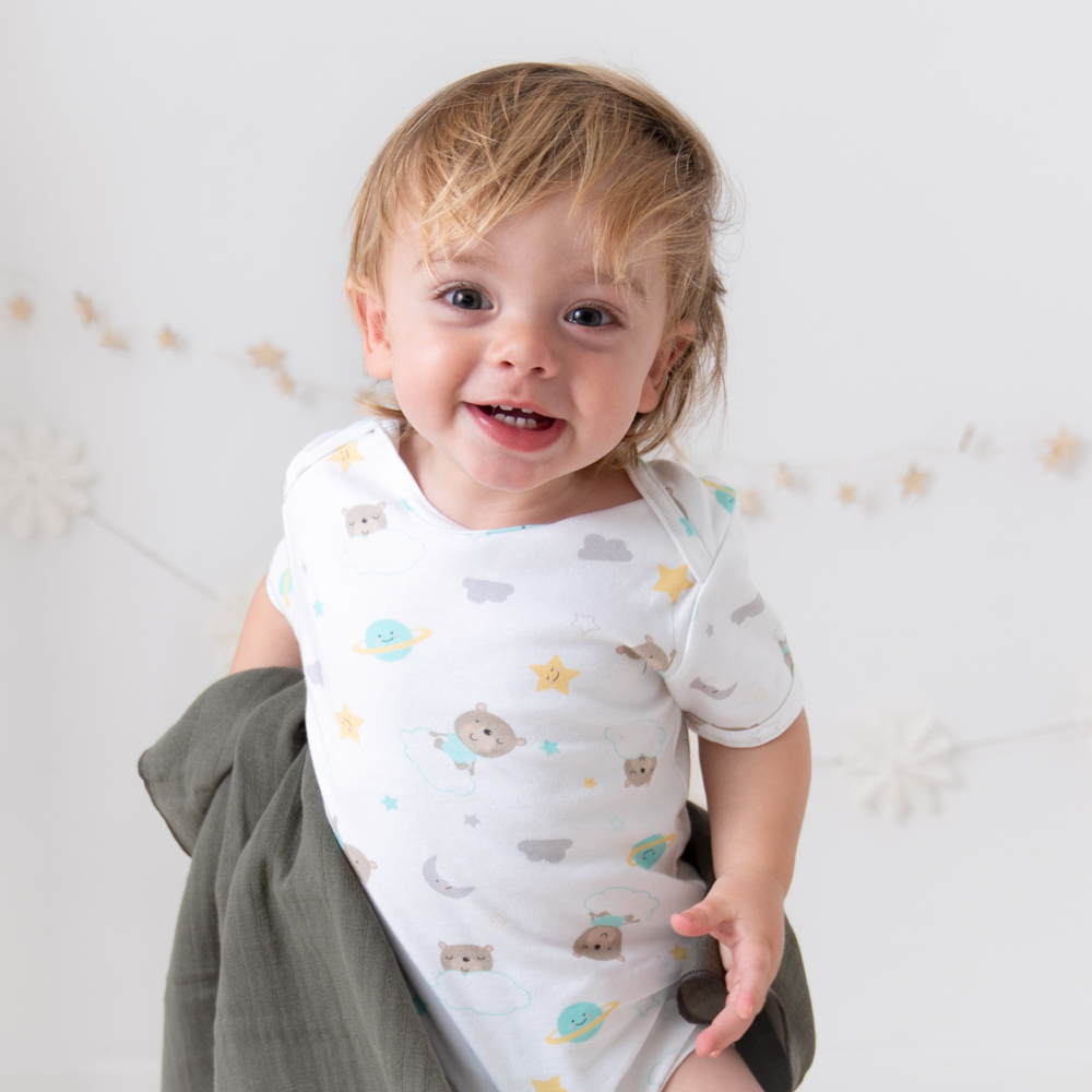 Babykleidung
