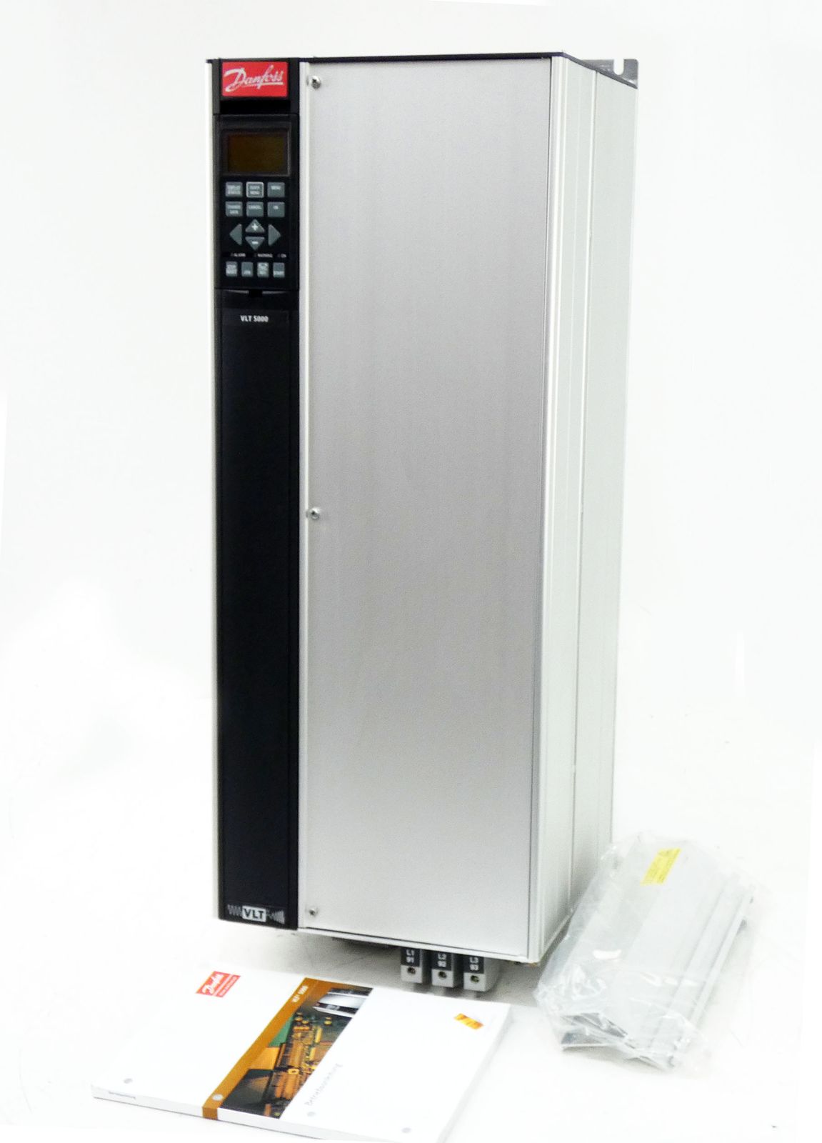 Danfoss VLT 5000 VLT5062PT5C20STR3DLF00A00C0 175Z4809 76,2kVA + Panel ...