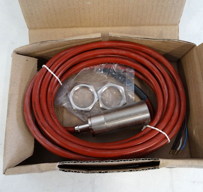 Balluff 904742 BES516-114-SA1-05 Induktiver Sensor Balluff 904742 BES516-114-SA1-05 Induktiver Sensor