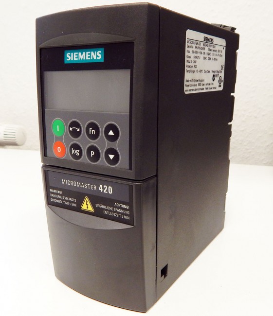 Siemens Micromaster420 6SE64202UC112AA1 + Panel 6SE4000BP000AA0 used MaaslosGuenstig.de