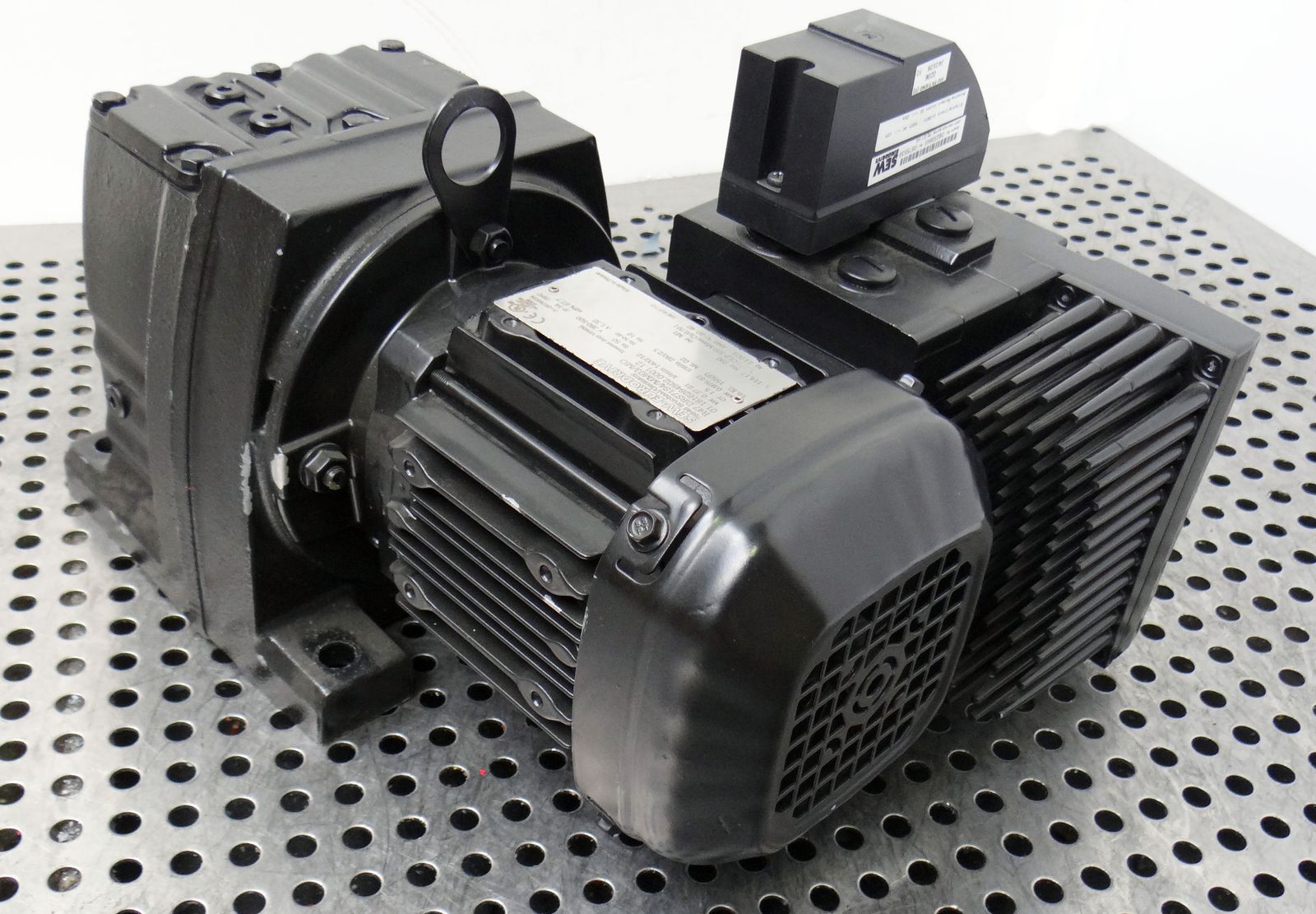Hytrol 300.0091 | SEW - 0.75HP 83RPM SFT47DRS71M4 main image 0