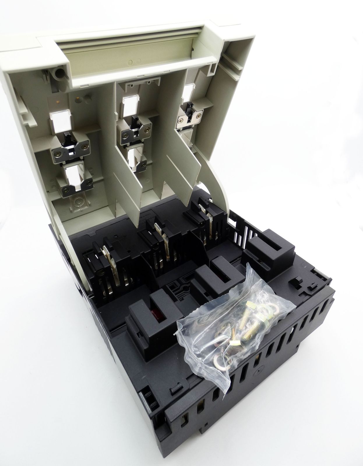 Fuse Blocks & Holders Rittal SV 3095.030 sv3095.030 NH onload isolator size 3 630a 690v AC