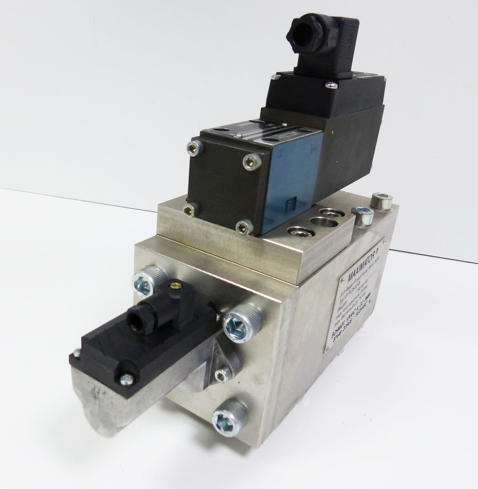 Bosch 0811404034 + 0831006003 + Maximator VP74.05.00-5 3/3-Wege  