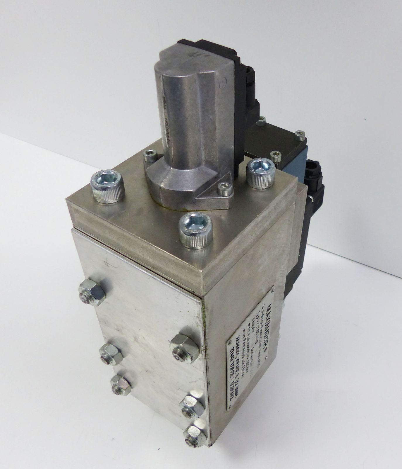 Bosch 0811404034 + 0831006003 + Maximator VP74.05.00-5 3/3-Wege  