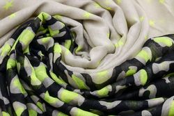 loopschal-sterne-lsg11-innen3-grauschwarz.jpg loopschal-sterne-lsg11-innen3-grauschwarz.jpg