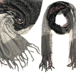 schal-xxl-karo-kariert-fransen-ws54-gal1-grau.jpg schal-xxl-karo-kariert-fransen-ws54-gal1-grau.jpg