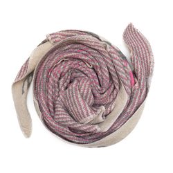 schal-dreieckschal-loveislove-ws99-innen3-cremerosa.jpg schal-dreieckschal-loveislove-ws99-innen3-cremerosa.jpg