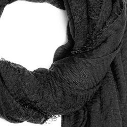 schal-uni-crinkle-geriffelt-leicht-halbtransparent-ws101-innen2-schwarz.jpg schal-uni-crinkle-geriffelt-leicht-halbtransparent-ws101-innen2-schwarz.jpg