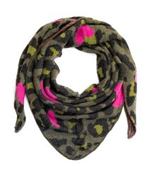 schal-dreiecksschal-leo-herz-ws105-innen1-gruen.jpg schal-dreiecksschal-leo-herz-ws105-innen1-gruen.jpg