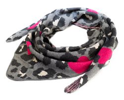 schal-dreiecksschal-leo-herz-ws105-innen2-grau.jpg schal-dreiecksschal-leo-herz-ws105-innen2-grau.jpg