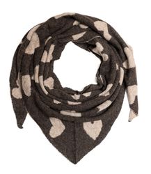 schal-dreiecksschal-herz-ws109-innen1-braun.jpg schal-dreiecksschal-herz-ws109-innen1-braun.jpg