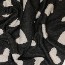 schal-dreiecksschal-herz-ws109-innen3-schwarz.jpg schal-dreiecksschal-herz-ws109-innen3-schwarz.jpg