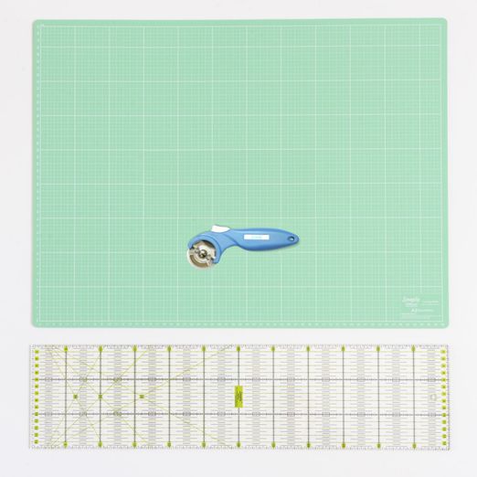 Set de tapis de découpe A2 + cutter rotatif + règle